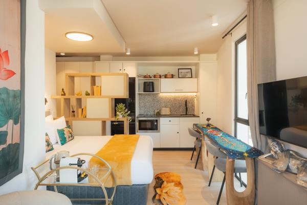 Studio Apartment