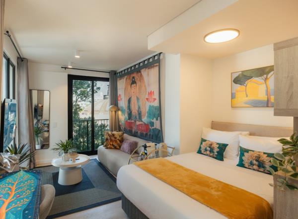 Studio Apartment