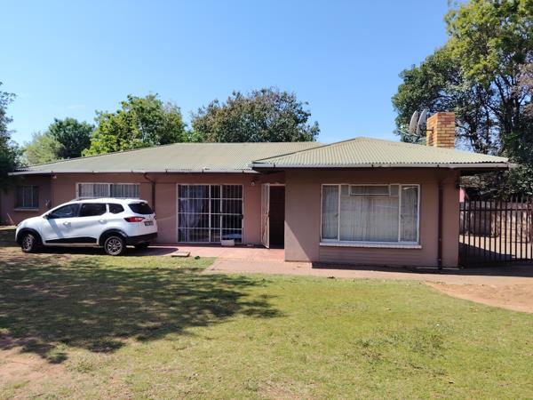 10 Bedroom House