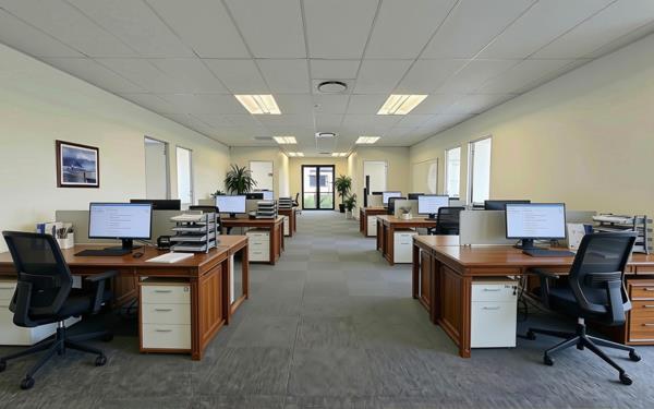 270 m² Office Space