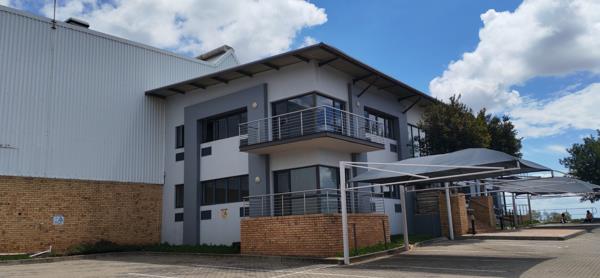 3 281 m² Industrial space
