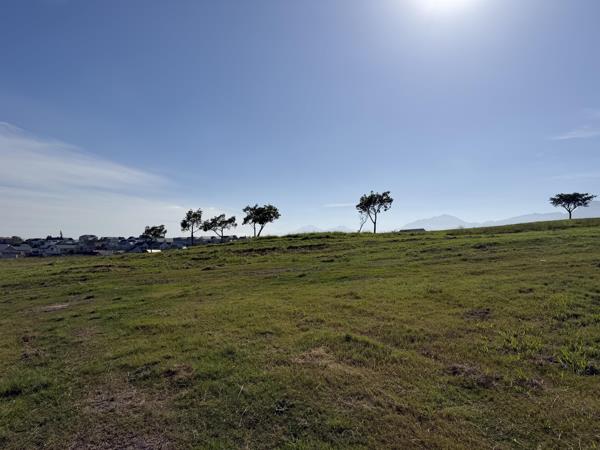 773 m² Land