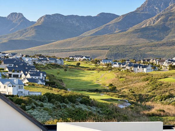 682 m² Land