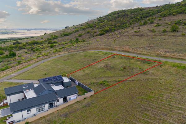 1 209 m² Land