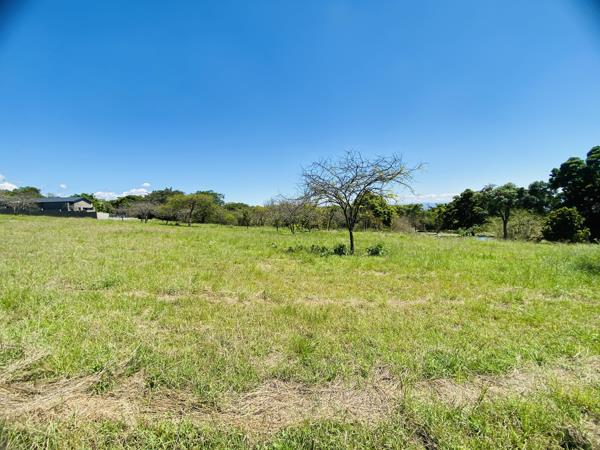 1 823 m² Land