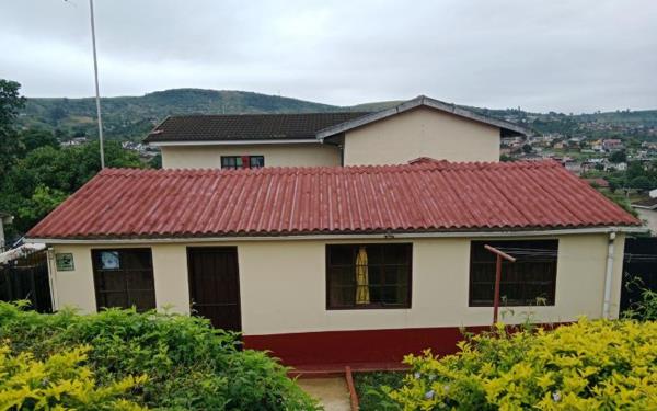6 Bedroom House