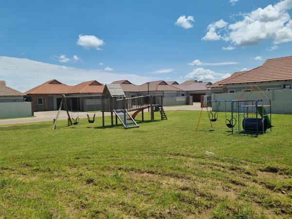 296 m² Land