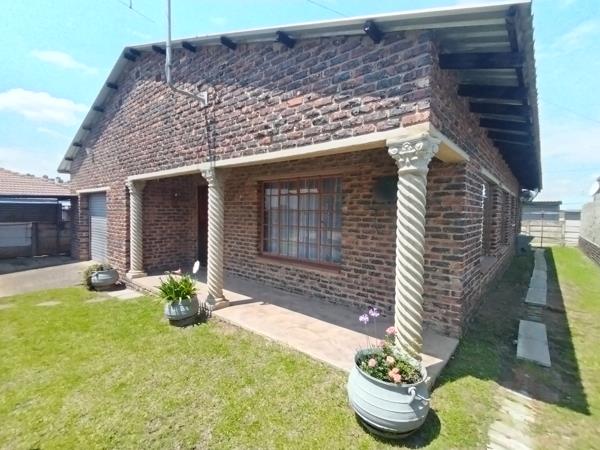 2 Bedroom House