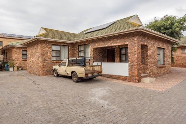 8 Bedroom House