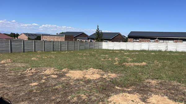 841 m² Land