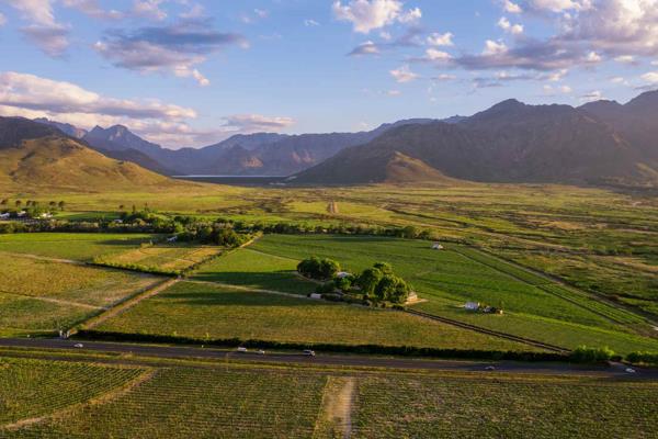 2.8 ha Land