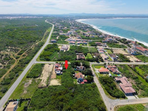 841 m² Land