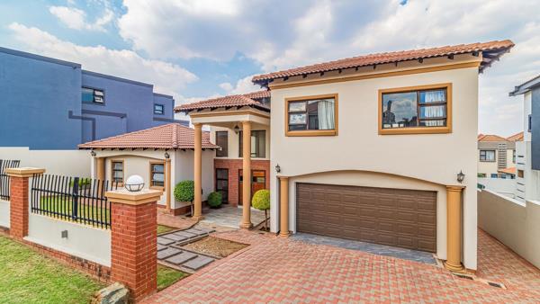 5 Bedroom House