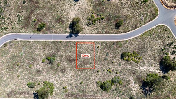 400 m² Land
