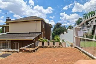 9 Bedroom House