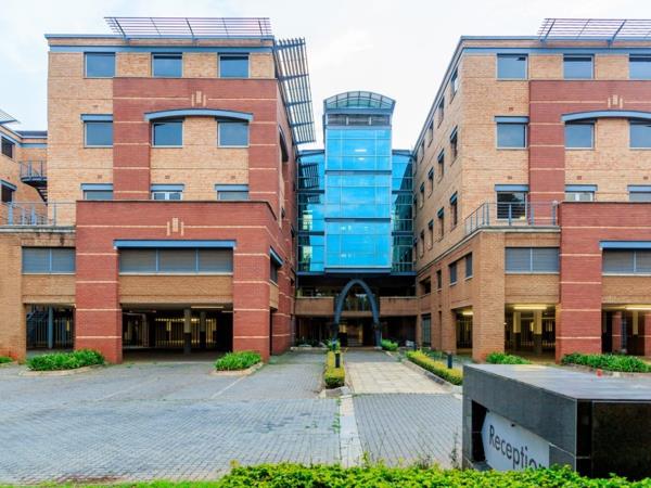 10 700 m² Commercial space