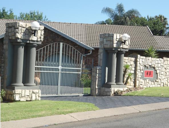 1 Bedroom Garden Cottage