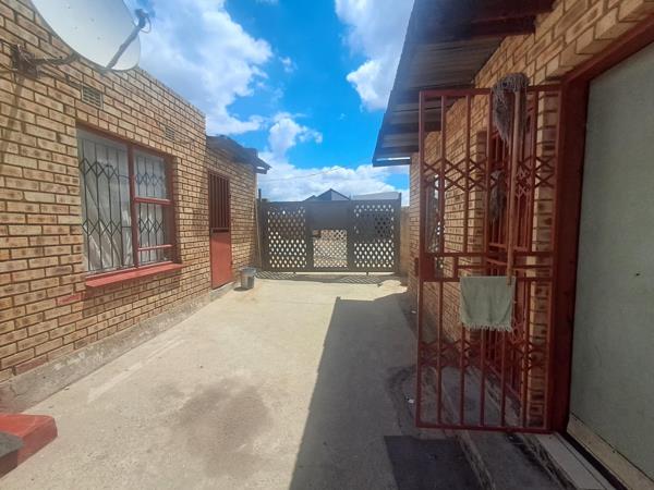 2 Bedroom House
