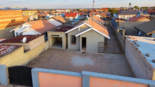 2 Bedroom House