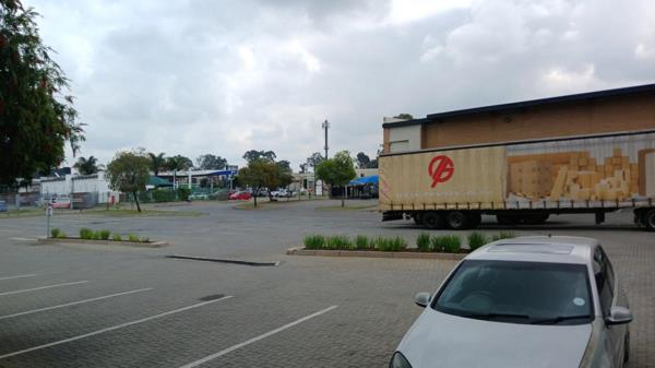 484 m² Commercial space