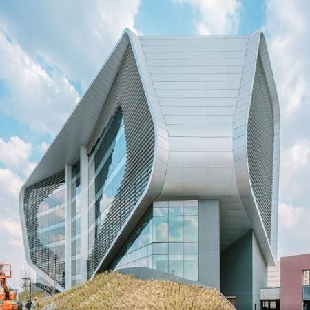 432.8 m² Commercial space