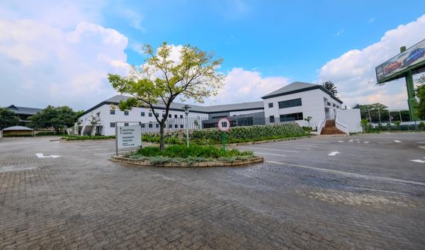 1 195 m² Commercial space
