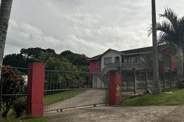 6 Bedroom House