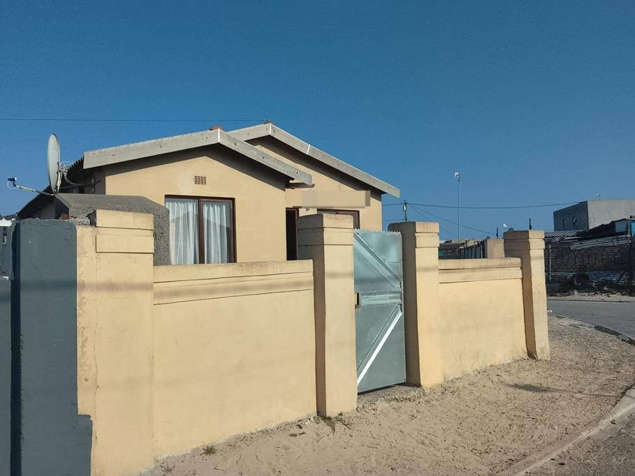2 Bedroom House