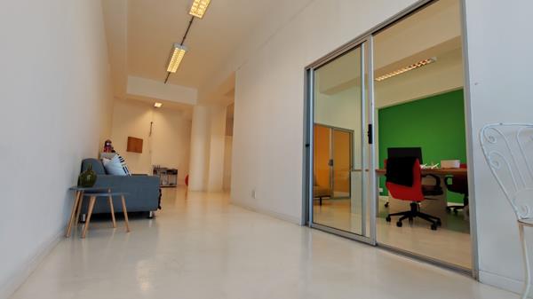 142 m² Commercial space