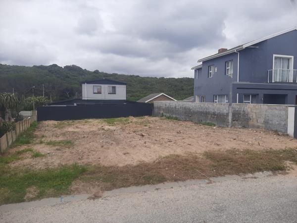 354 m² Land