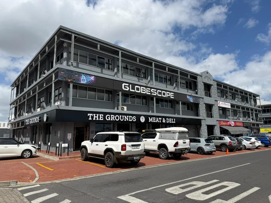 200 m² Commercial space