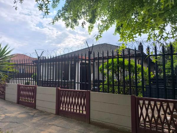 9 Bedroom House