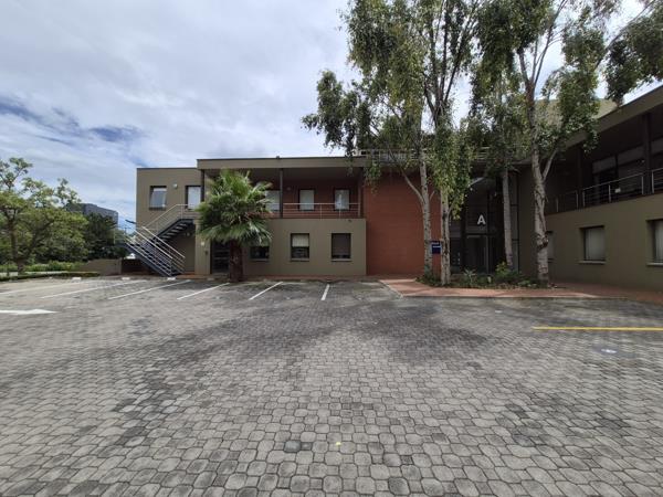 332 m² Commercial space