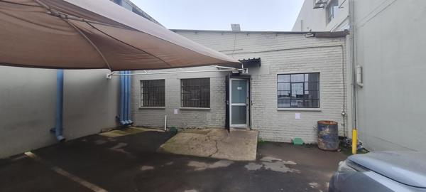 524 m² Industrial space