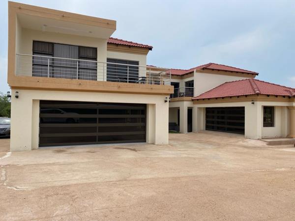 6 Bedroom House
