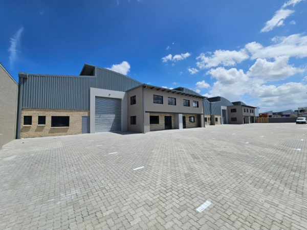 768 m² Industrial space