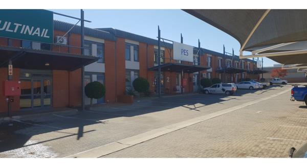 574 m² Industrial space