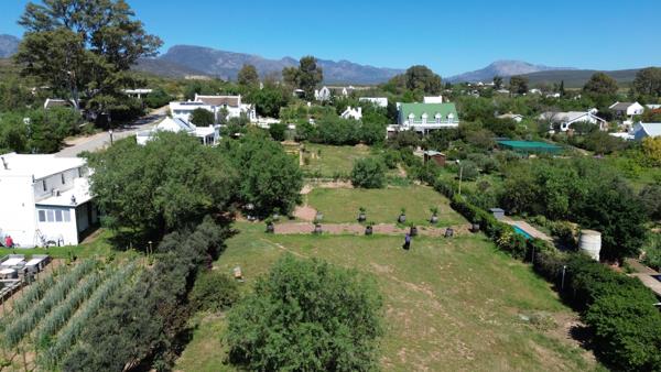 1 503 m² Land