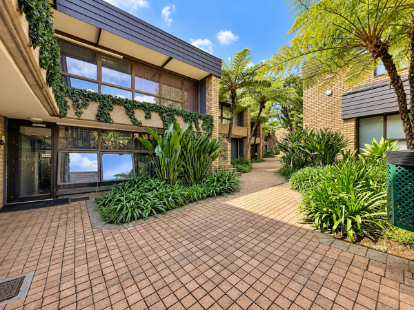 98 m² Commercial space