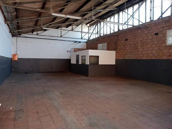 700 m² Industrial space