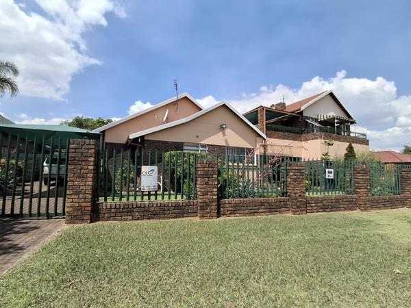 6 Bedroom House