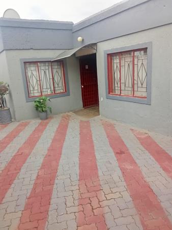 9 Bedroom House