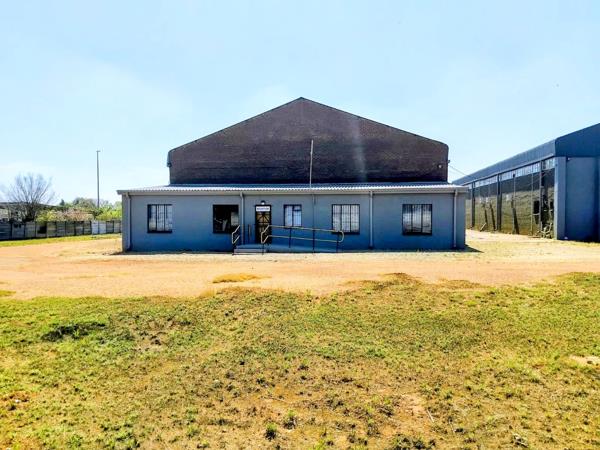 2 210 m² Commercial space