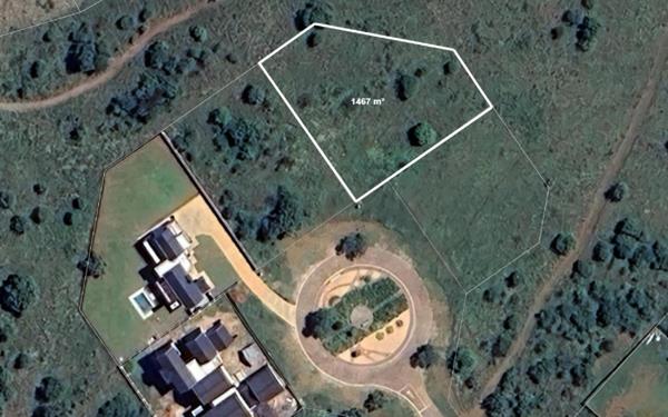 1 467 m² Land