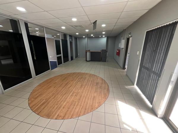 136 m² Commercial space