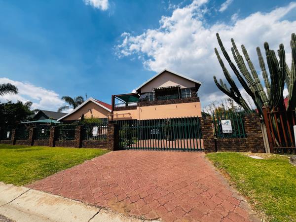6 Bedroom House