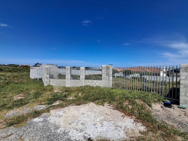596 m² Land