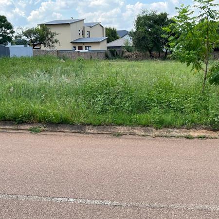 867 m² Land