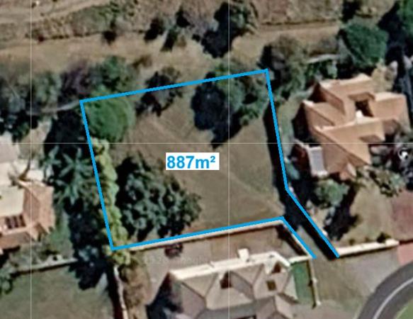 887 m² Land