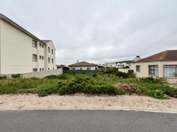 340 m² Land